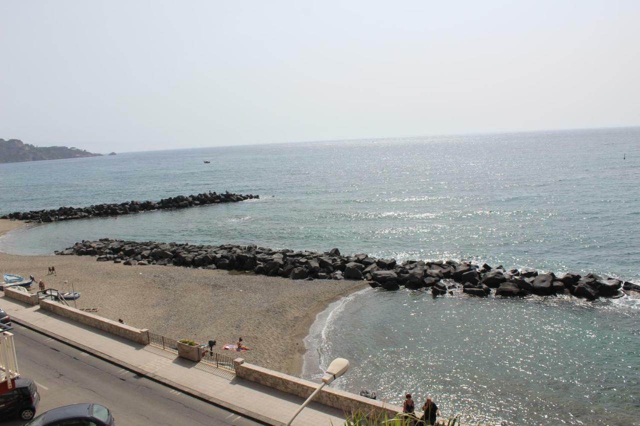 Appartamento Vista D'Incanto Giardini Naxos Exterior foto
